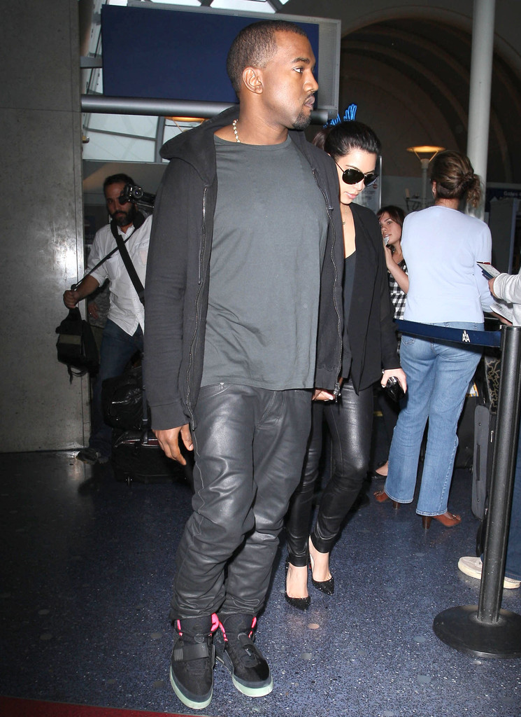 Kim Kardashian 16 07 2012 01 d