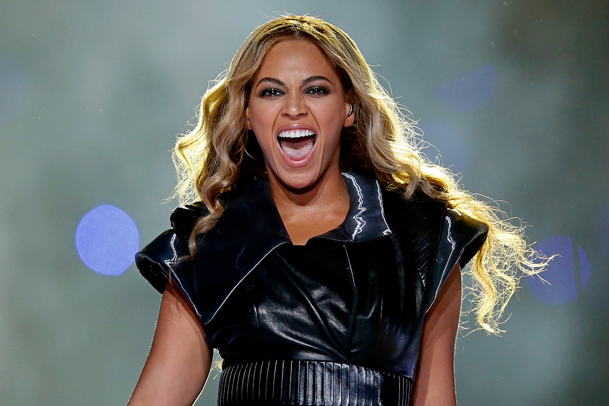Beyonce Super Bowl 2013 Performing 13