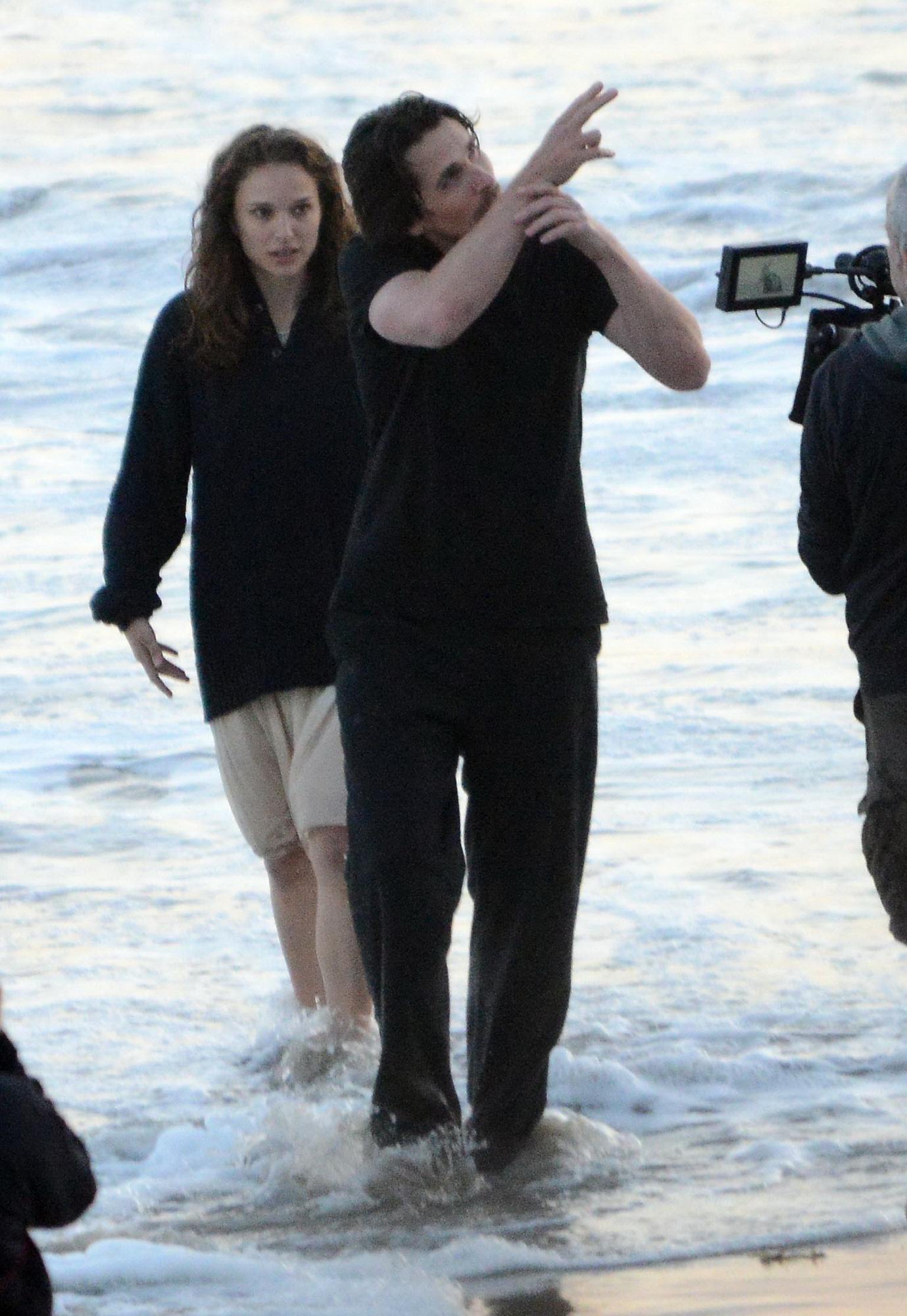 Кристиан бейл и натали портман рыцарь кубков. Кристиан бейл и натали портман. Кристиан бейл и натали портман рыцарь кубков. Кристиан бейл и натали портман встречаются. Кристиан бейл и натали.